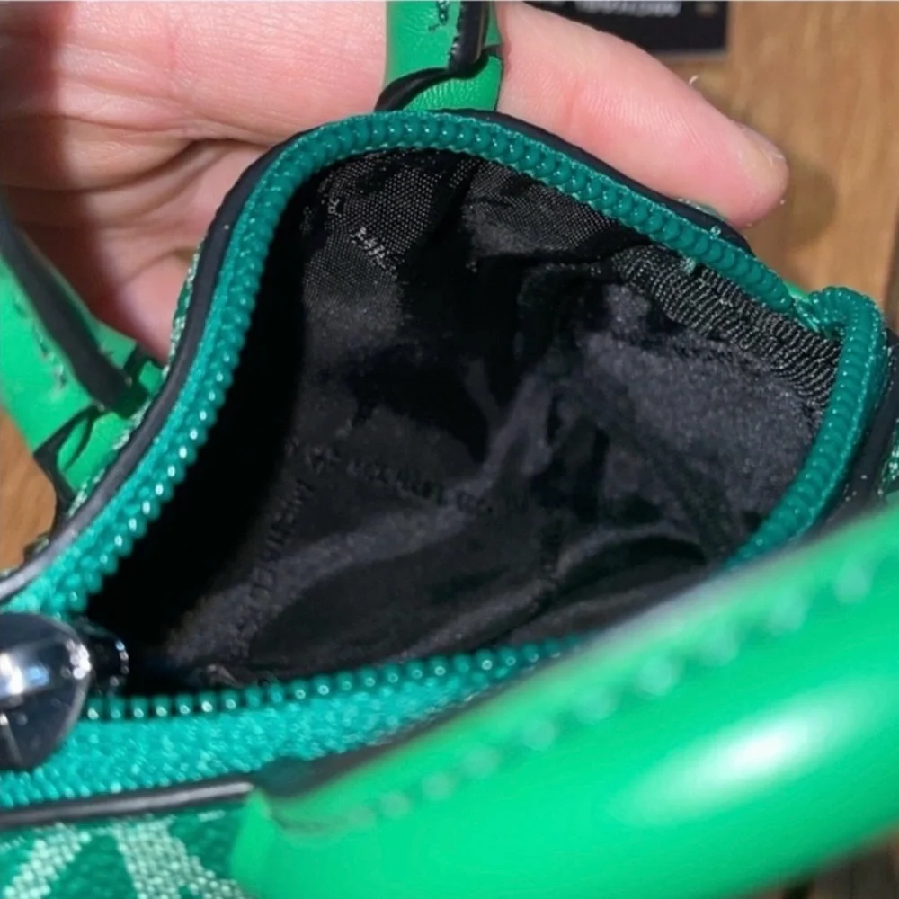 NWT Michael Kors Green Micro Duffle KeyFob - Picture 6 of 16